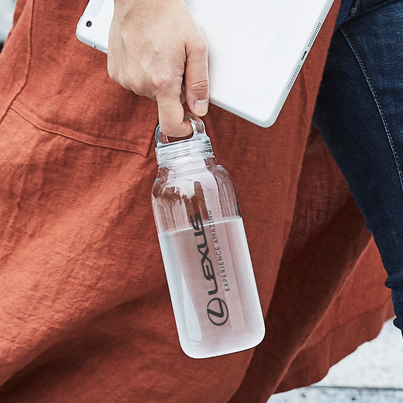 quà tặng bình nước nhựa